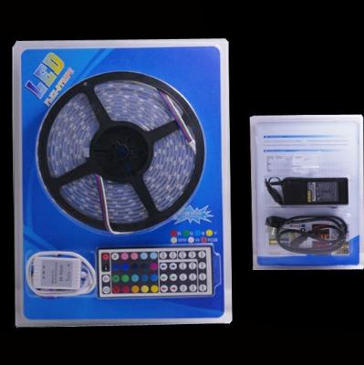 Chine Bande 5050 RVB, RGBW, bande flexible RVB, contrôleur de DC12V 5M LED de la lumière 5050 LED de RGBWW 60LEDs/m d'extérieur de 44-Key IR à vendre