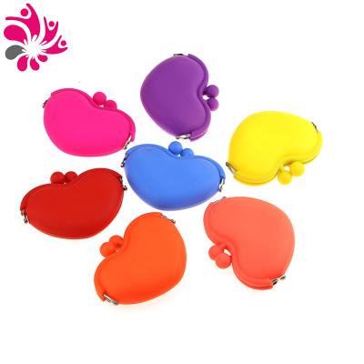 China 100% Custom Eco-Friendly Logo Eco-Friend Heart Shape Silicone Coin Purses for sale