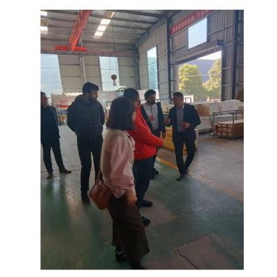 China Visita a la fábrica de un sistema de paredes cortinas de vidrio o de aluminio en venta