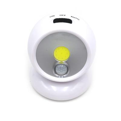 China Full-Adjustable Wireless Garden COB Security Light Indoor Motion Sensor Led Auto Light for sale