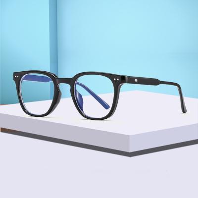 China Hot Wholesale Fahion New Cheap Glass Frame Women Fashion Anti Blue Light Computer Glasses Glass For Woman for sale