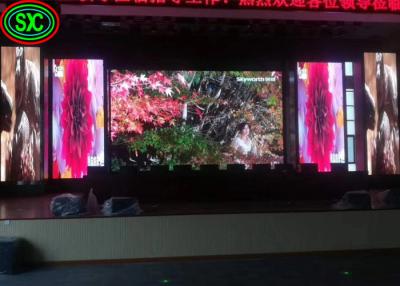 China Hoogwaardige P3.91 Indoor Led Screen Stage Event Verhuur Full Color Video Wall 7 Segmenten Te koop