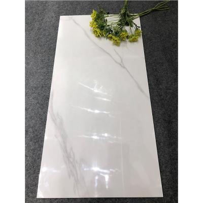 China Modern Polished Glossy White Marble Tile 60x120cm Carrara Design for sale