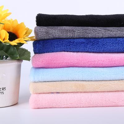 China Polyester Thick Breathable Flannel Knitted Apparel Machinery Cloth Blanket Home Cloth Roll Flannel Blanket Wash Printing for sale