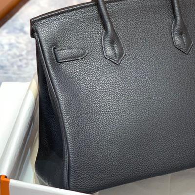 China 2023 Motion Sensing Fashion Top Quality Branded Bags Designer Handbags Famous Brands Ladies Whip Handbags For Women Luxury Tote Bag Han for sale