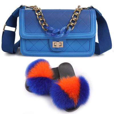 China CUSHIONING 2021 Summer Wholesale Furry Sandals Slides Slippers Fluffy Fur Slides and Purse Fur Slippers Handbag Set Matching for sale