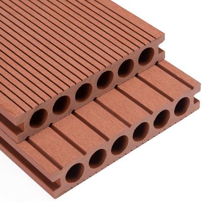 China Modern Plastic Wood Composite Flooring Coextrusion WPC Wood Decking Exterior Hardwood Grain Wood Flooring for sale