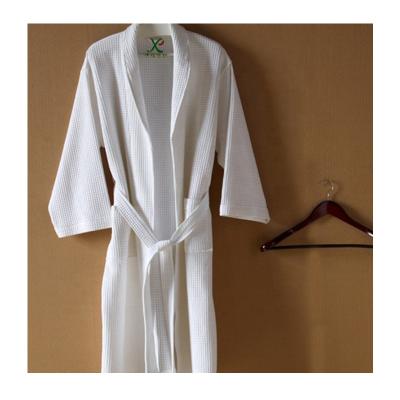 China Breathable Hot Selling Unisex Bathrobes Hotel Spa Dressing Gown 100% Cotton Waffle Bathrobe And Bathrobe for sale