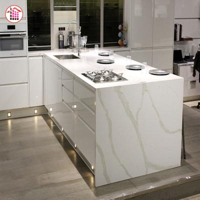 China Artificial White Quartz Stone Calacatta Quartz Slab for sale