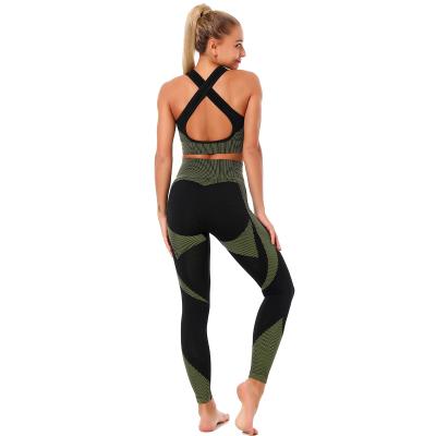 China Breathable Cross Strap Comfortable And Elastic 2 Piece Yoga Set Workout Yoga Clothes Set For Women for sale