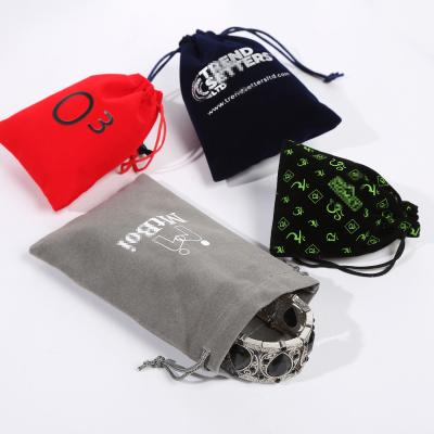 China Custom Velvet Small Jewelry Paper Bags Mini Bags Mobile Accessories Packaging Stage Jewelry Pouches Drawstring for sale