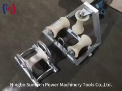 Corner Ground Cable Roller Tri-Sheave Cable Roller Pulley For Tranmission Line