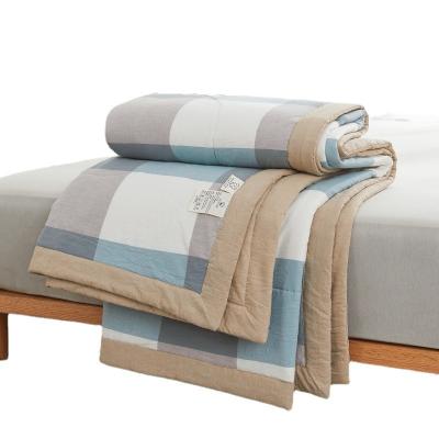 China Hotel Comforter Summer Sustainable Hot Selling Cool Comforter Like Naked Sleep Comforter for sale