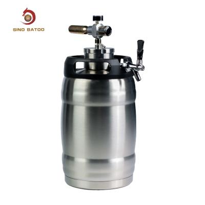 China Home Brewing 1.3 Gallon Vacuum Beer Growler Party Kegger With Tap System Te koop