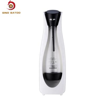 Cina Home Carbonating Sparkling Water Maker Machine With Bpa Free Pet 1l Bottle in vendita