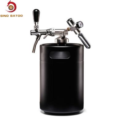 Cina Sistema pressurizzato gassoso di CO2 di 5L Mini Keg Beer Dispenser in vendita