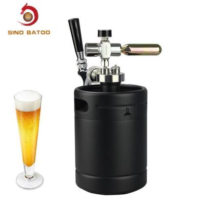 Cina CO2 portatile Mini Keg Dispenser di 64oz SS304 in vendita