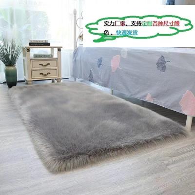 Cina 40*40cm Grey Sheepskin Car Seat Cushion With Custom Processing in vendita