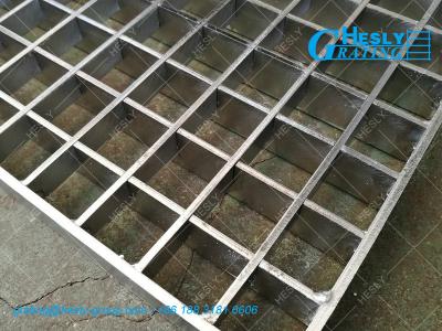 China Pressure Locked Steel Grating | 80X6mm load bar @ 40mm spacing for sale