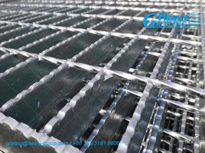 China Carbon Steel Swage Locked Grating ASTM A123 Welded Steel Bar Grating for sale