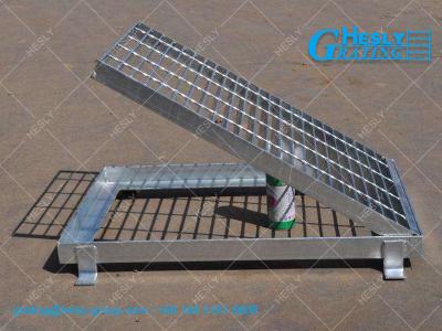 China Heavy Duty Grating Trench Cover | Drainage Grating Cover | HDG coating | 50X5mm load bar | 8mm cross bar | HeslyGrating for sale