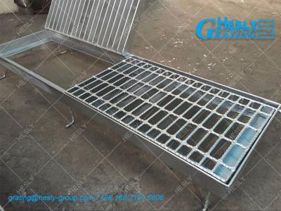 China Welded Steel Grating Trench Drainage Cover | Zinc Coating 80μm | Fish Plate | Angle Steel Frame | HeslyGrating for sale