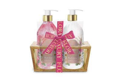 China De houten die Gift van het Suikergoed2pcs Bad met Handlotion wordt geplaatst, Handzeep Te koop