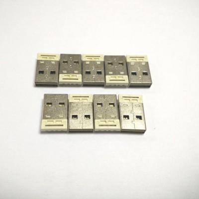 中国 プラグの倍の挿入物 PBT 白い Usb B のメス コネクタの白 2.0 A ROHS 販売のため