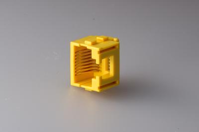 Chine Profil bas modulaire RJ45 Jack, de SMT prises Rj45 modulaires descendant le jaune de plastique de connecteur à vendre