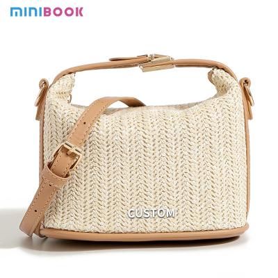 China Small Knitting Rattan Women Shoulder Bags Lady Style Crossbody Clutch Bags for Daily for sale