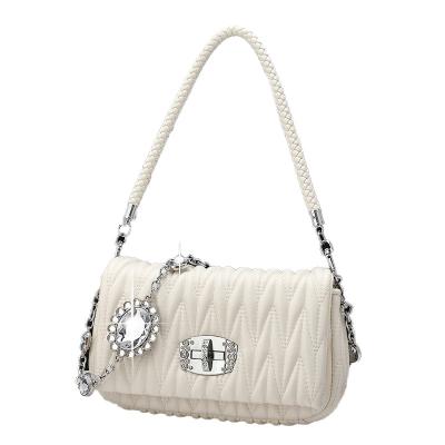 China OEM/ODM Fashion Shoulder Bag Mini Crossbody Bag Chain Diamond Female Handbags Sheepskin Casual Ladies Bags for sale