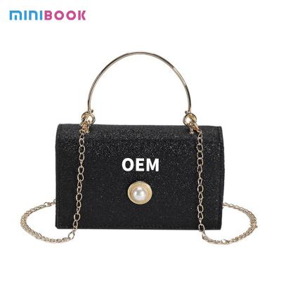 China Small Square Bag with Fashion Chain Shoulder Strap 2024 Texture Metal Handbag for sale