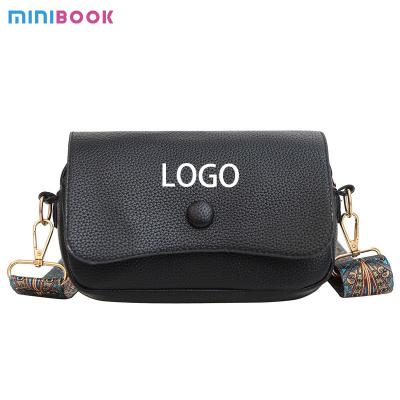 China Bolso pequeño retrogrado para todas las estaciones Pu de cuero de hombro Bolso de mensajería personalizado clásico en venta