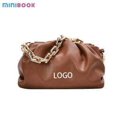 China Cadenas de colores sólidos personalizadas bolsos y bolsos de mujer bolsos de cuero hombro en venta