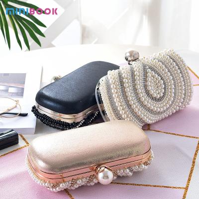 China Unisex Elegant Crystal Clutch Bag Diamond Fashion Handbag with Rhinestones in Opp Bag for sale