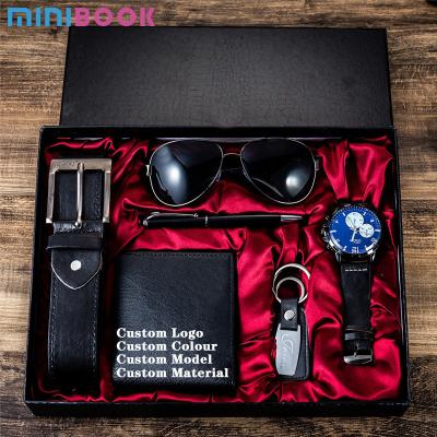 Cina Minibook unisex Set regalo creativo di moda Occhiali da sole Portachiavi cintura Orologio Portafogli Penna in vendita