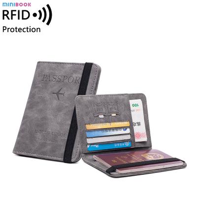 中国 Custom Logo Pu Leather Passport Cover Rfid Blocking Passport Holder Travel Wallet With Card Case 販売のため