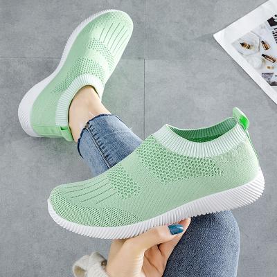 China Lazy one-step flying shoes fashion trend women's sport shoes casual lightweight sock shoes for sale