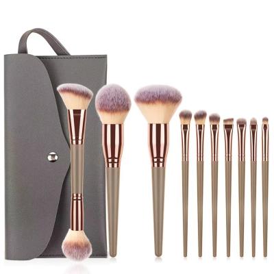 China Itembeauty Wholesale/Brown Double End Foundation Silky Soft Black Makeup Brush Set 10pcs Makeup Brush Set Private Label for sale