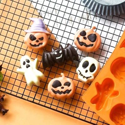 China Hot Sale Funny Pumpkin Candy Jello Chocolate Melt Easily Cleaned Gummy Cookies Cake Baking Mold For Halloween Theme for sale