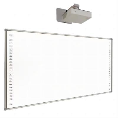 China Externe camera All in One Touch Screen Whiteboard met metalen achterblad en optionele ingebouwde/externe camera Te koop