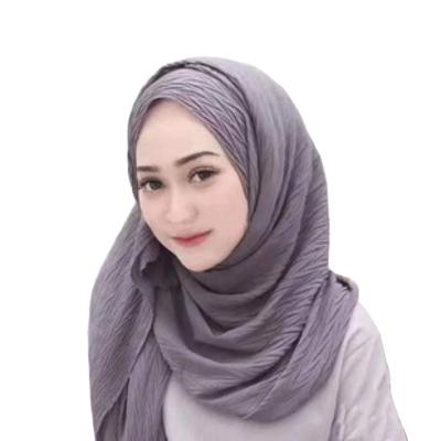 China Elegant Custom Design Soft Bubble Chiffon Scarf Hijab Wrap Woman Headscarf Shawls Muslim Women Hijabs for sale