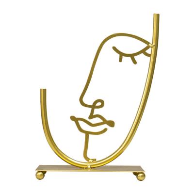 China Morden Luxury Wholesale Modern Nordic Home Decorative Accessories Patches Office Abstract Art Decor For Living Room Face Sculpture Gold Metal for sale