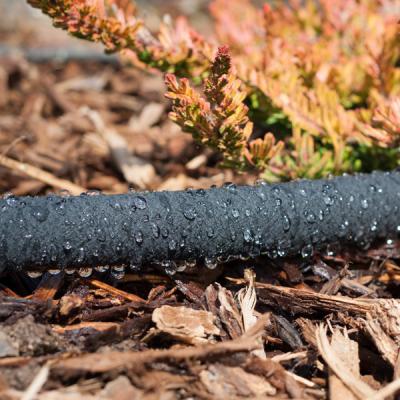 China Small Adjustable Cheap Outdoor Rubber Garden Irrigation Water Soaker Hose With Connectors For Lawn for sale