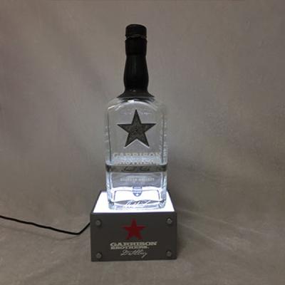 Cina Whisky Alcohol Display Acrylic Bottle Glorifiers LED Light Base in vendita