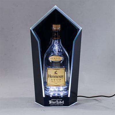 Cina Acrylic Spirit Wine Single Bottle Glorifier Stand Lighted Liquor Bottle Display Shelf in vendita