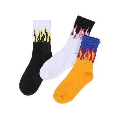 China High Quality Hot Sale QUICK DRY Autumn Cotton Socks Flame Colorful Pattern Art In Tube Socks For Men for sale