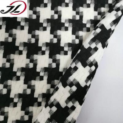 China Breathable Warm Sale 100 Polyester Houndstooth Woven Tweed Wool Fabric For Winter Suit for sale