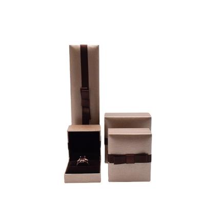 China Korea Modern Customized Jewelry Gift Box Packaging OEM Luxury Store Escrow Leather Custom Jewelry Box Set With Bow for sale