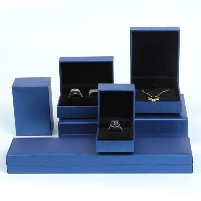 China Modern Customized Shop Jewelry Gift Box Packaging OEM Luxury LOGO Custom Engagement Jewelry Box Set of Morocco Paper for sale